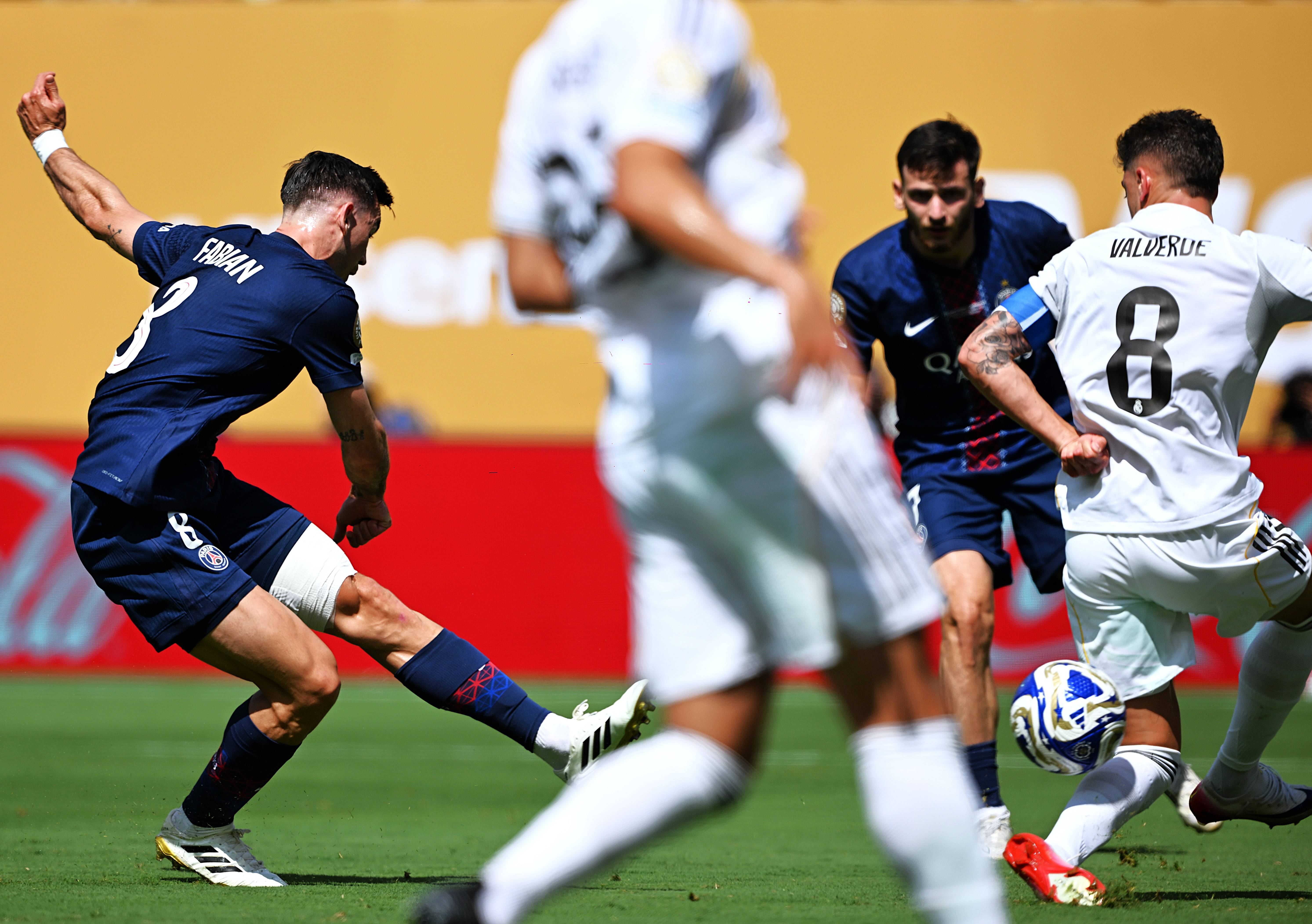 巴黎圣日耳曼主场大胜，领先优势扩大